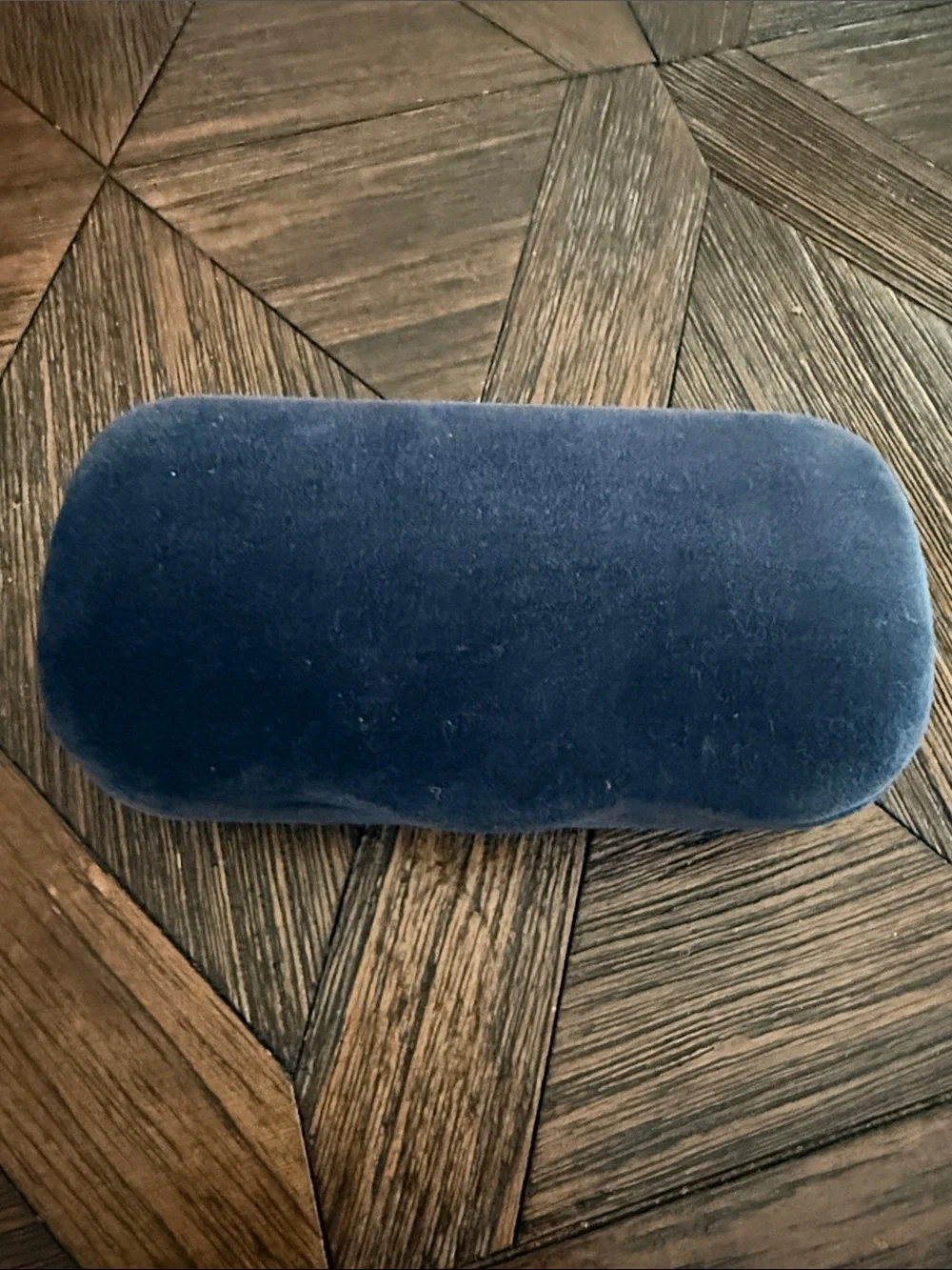 Gucci Large Blue Velvet Clamshell Sunglasses Case Red Silk Interior Authentic
